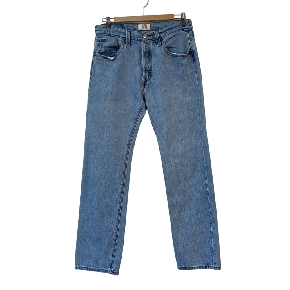 Vintage Levi's 501 Straight Leg Button Fly Jeans Light Wash Denim W32 L32